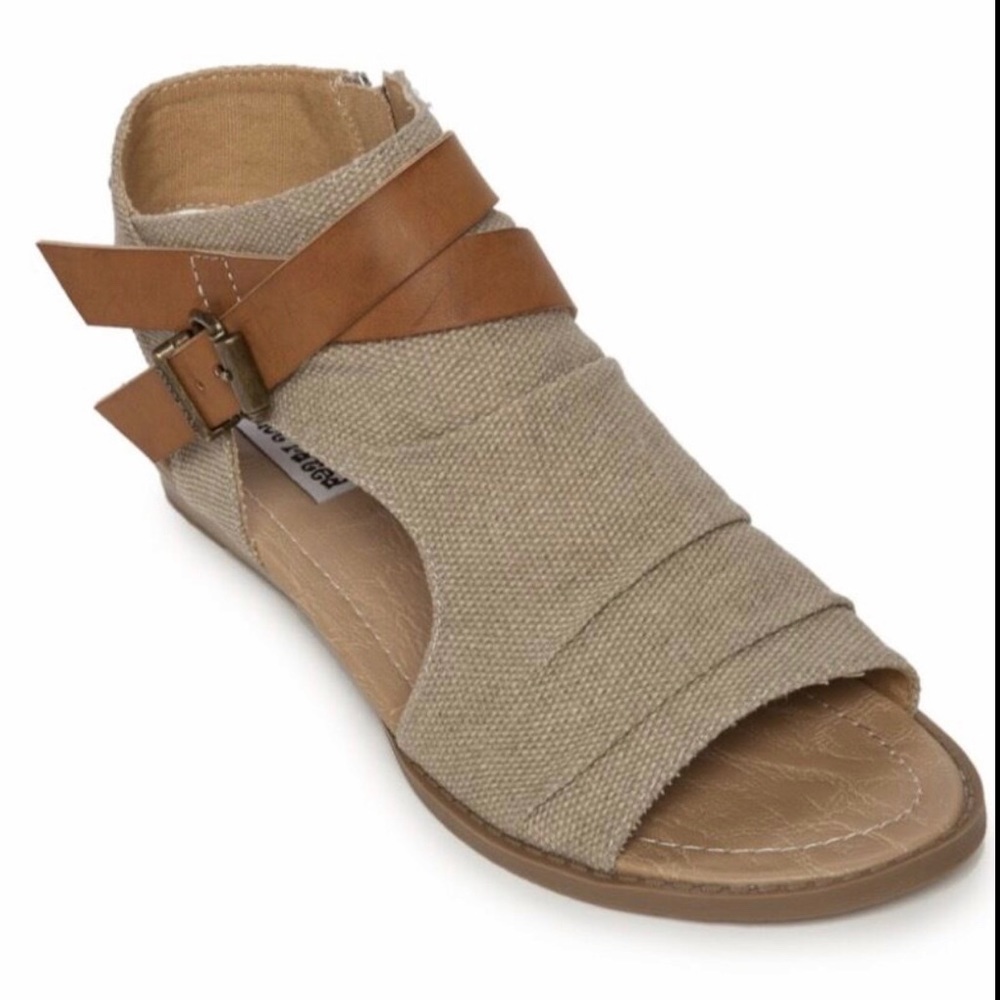 COPY - NOT RATED AVANA SAND SZ 10 CANVAS  SANDAL~ NIB~
